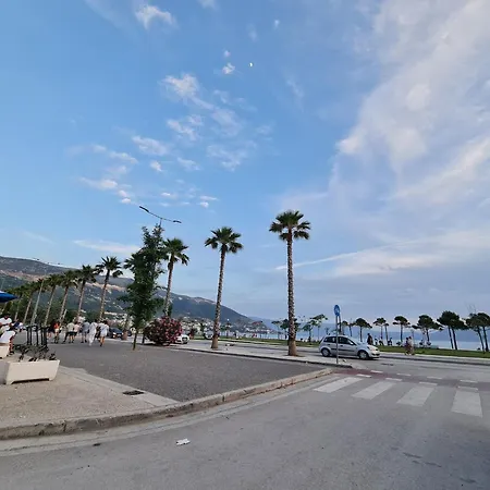 Daire In Near Sandy Avlonya